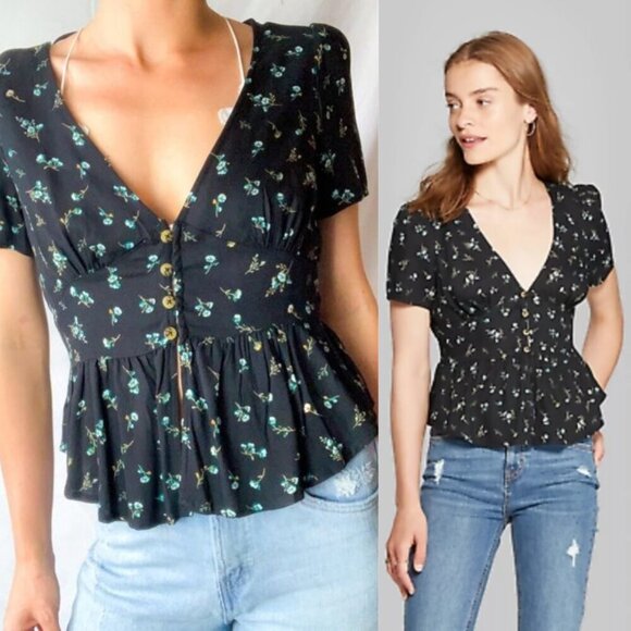 2/$30 Wild Fable Floral Print Pattern Peplum Ruffle Short Sleeve Top Blouse - Picture 1 of 7